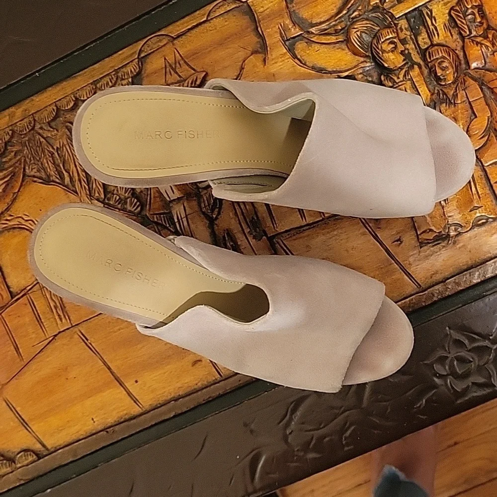 Marc Fisher suede‎ platform wedge sandals